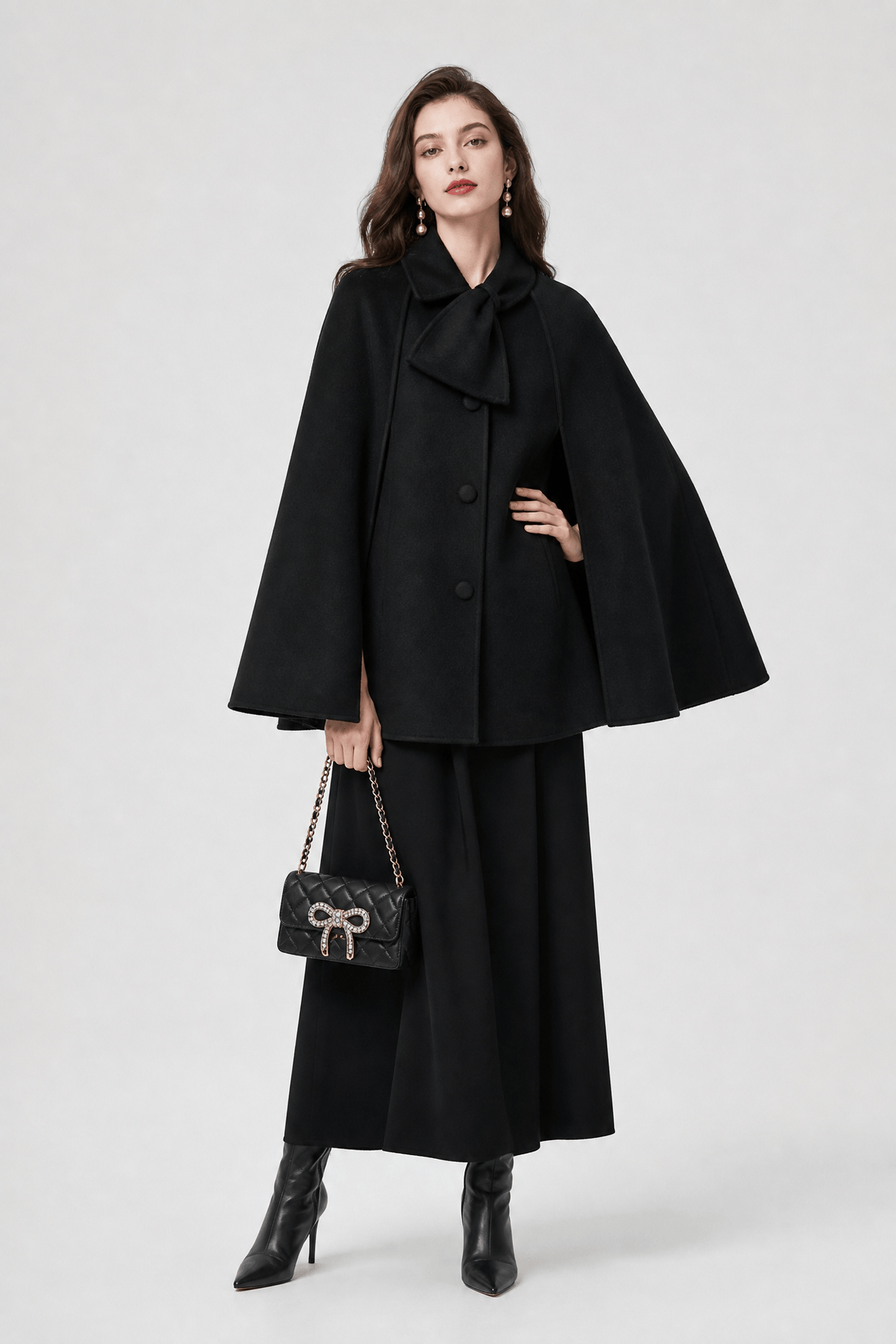 Cape Noire Femme Laine