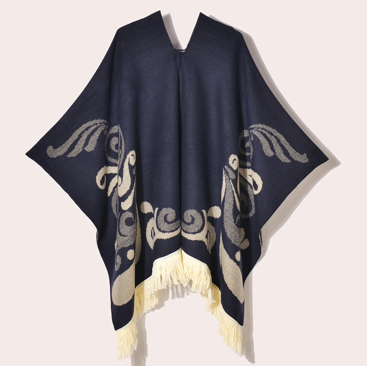 Poncho Noir à Franges