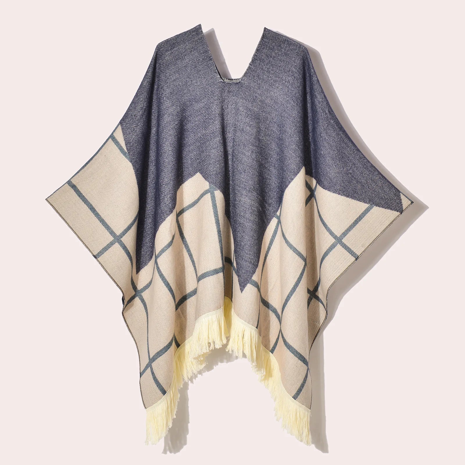 Poncho Noir à Franges