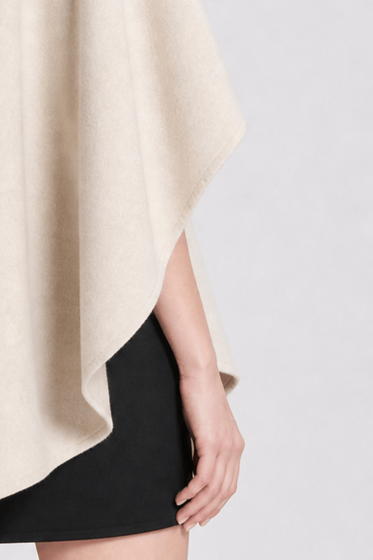 Cape Femme avec Col Fourrure
