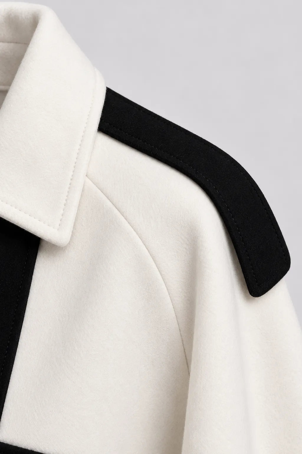Cape Femme Longue Blanche