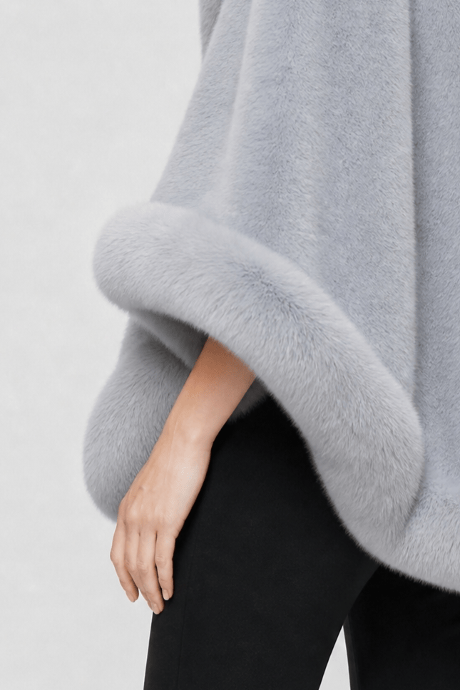 Cape Femme Mariage Hiver
