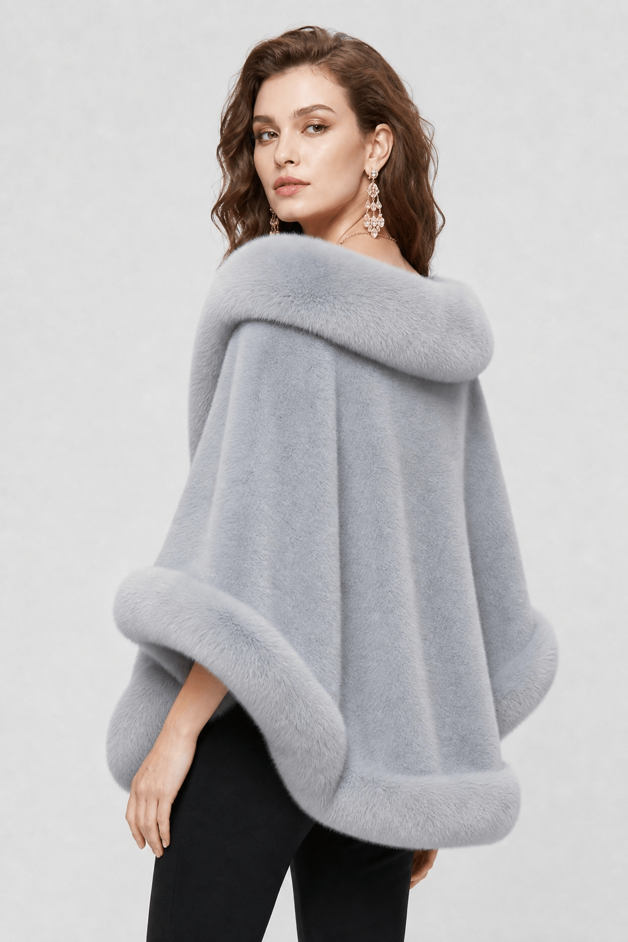 Cape Femme Mariage Hiver