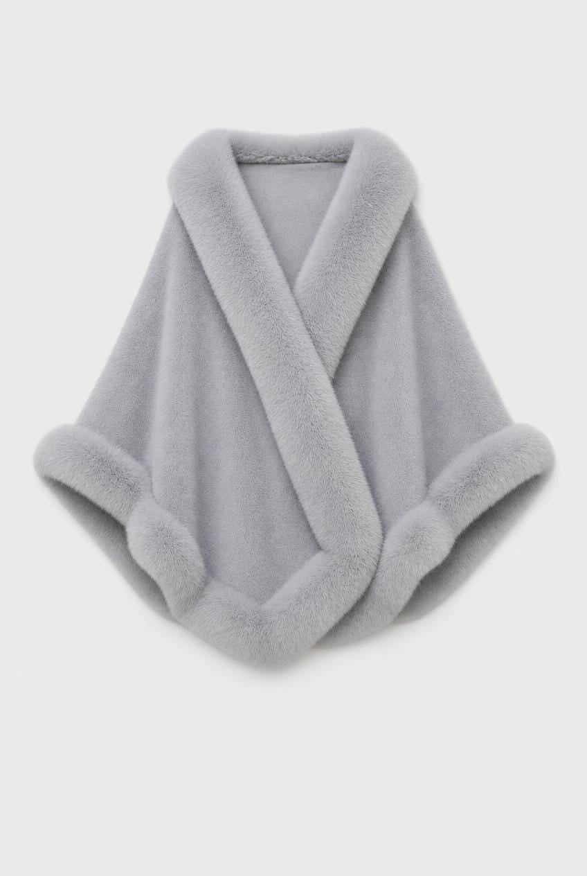 Cape Femme Mariage Hiver