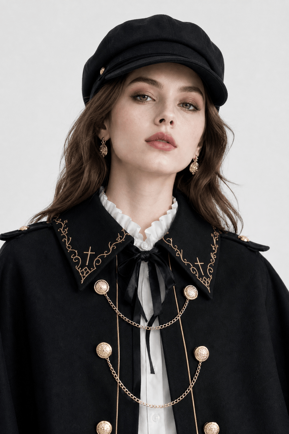 Cape Femme Noire avec Broderie