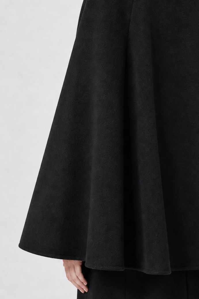 Cape Noire Femme Laine