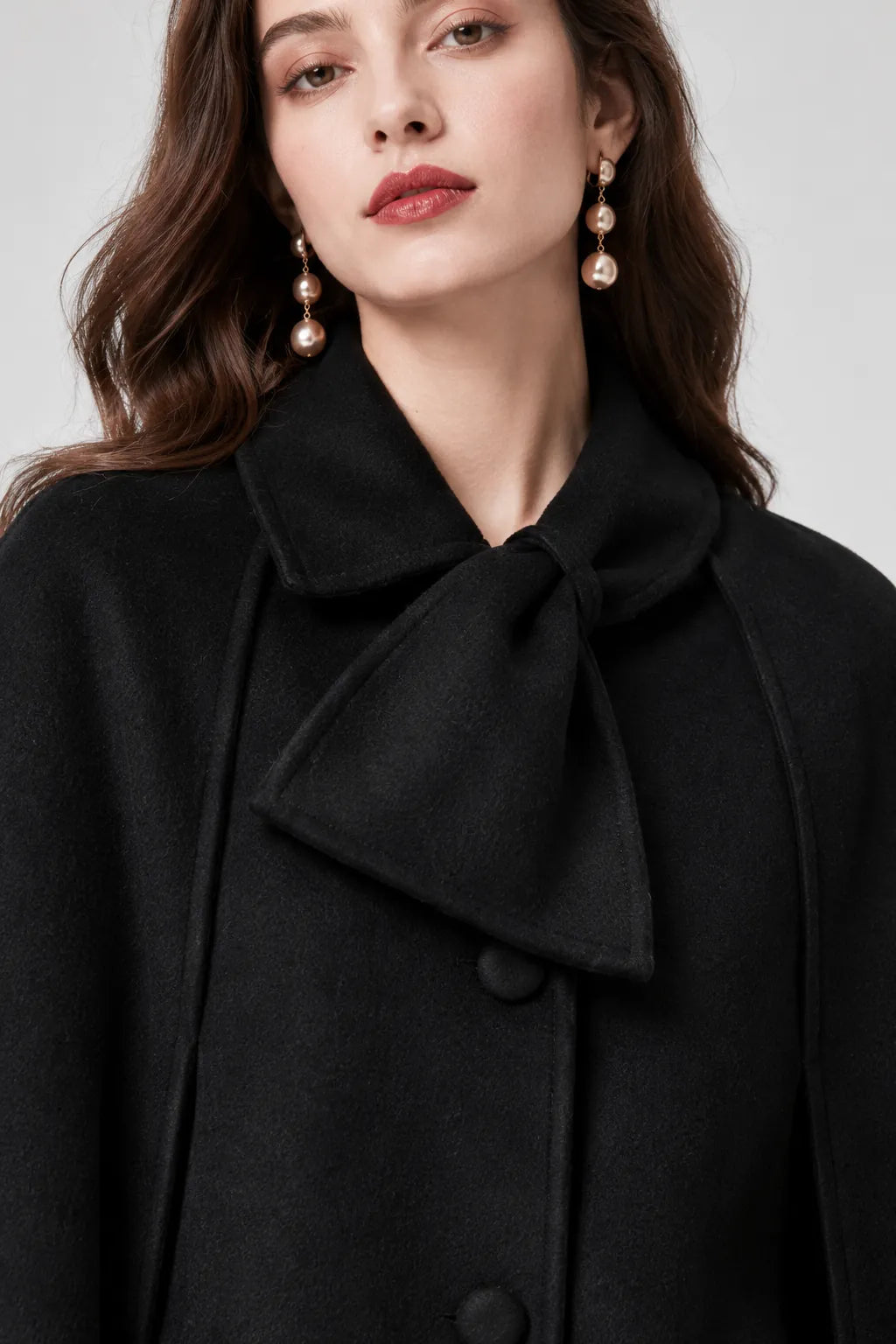 Cape Noire Femme Laine