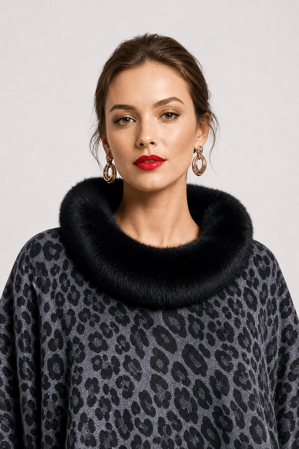 Poncho Femme Léopard avec Fourrure