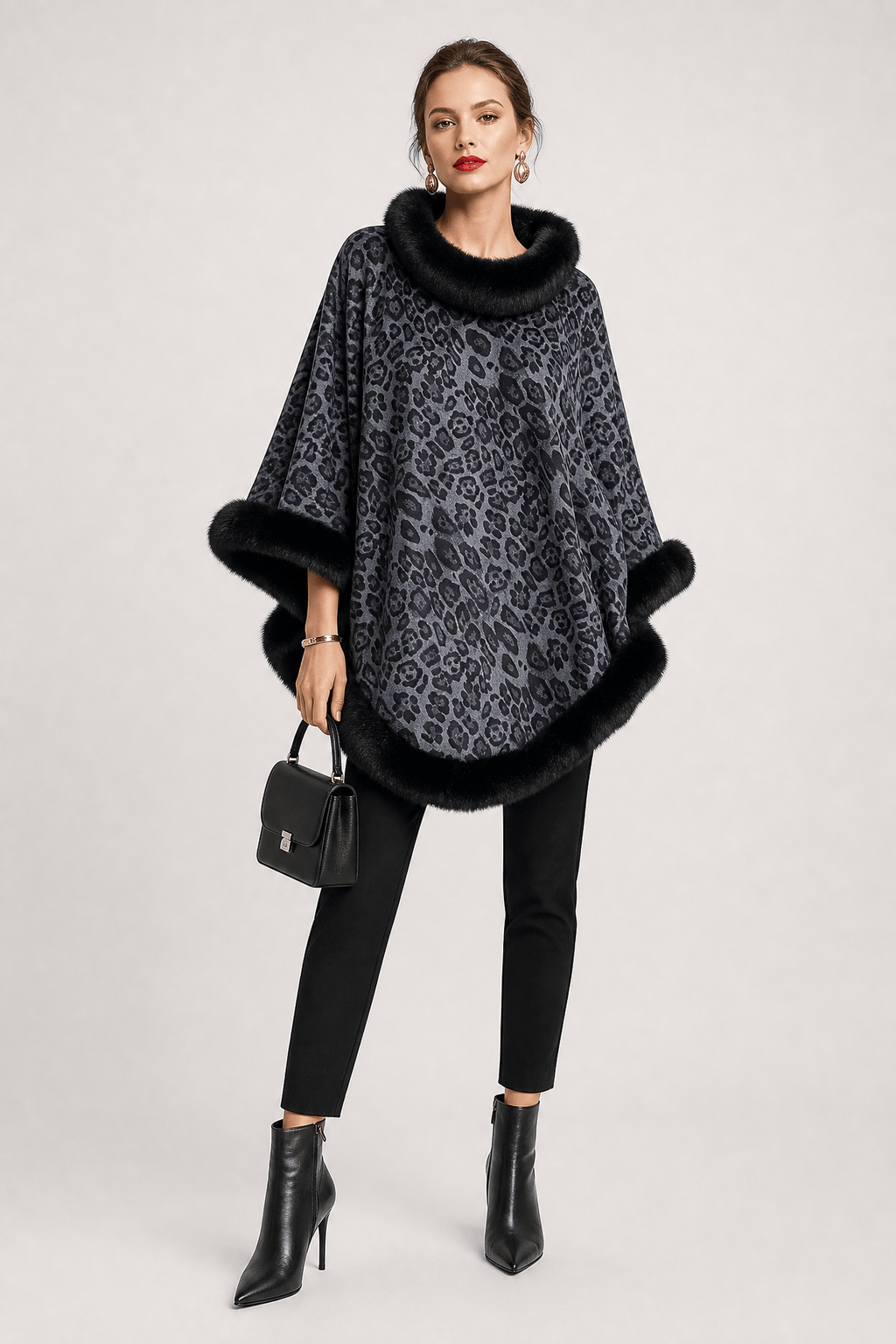 Poncho Femme Léopard avec Fourrure
