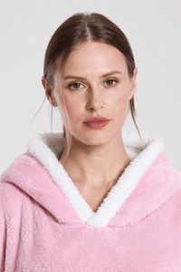 Poncho Polaire Rose avec Capuche